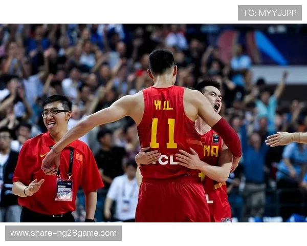 国内篮球联赛精彩纷呈，新赛季各队激烈角逐季后赛席位